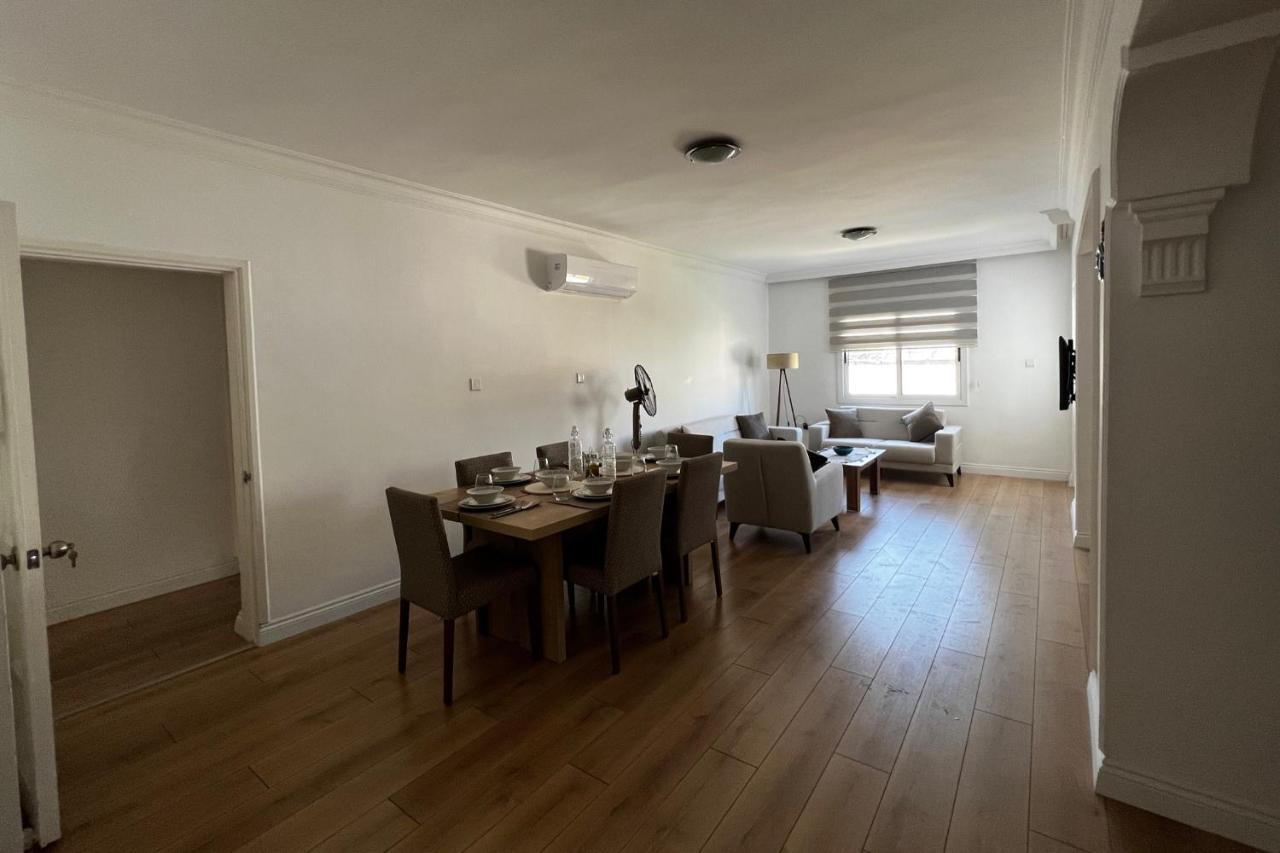 Stylish 3 Bedroom Apartment In 키레니아 외부 사진