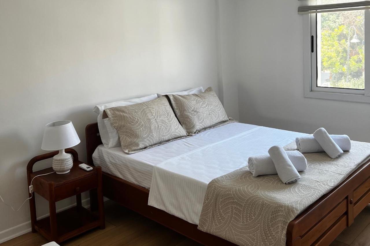 Stylish 3 Bedroom Apartment In 키레니아 외부 사진