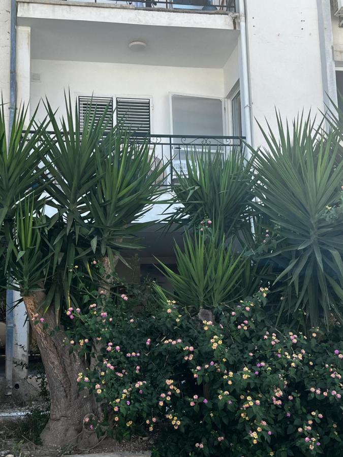 Stylish 3 Bedroom Apartment In 키레니아 외부 사진